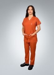 Formed Likralı Kumaş Unisex Kremit Doktor Hemşire Forması